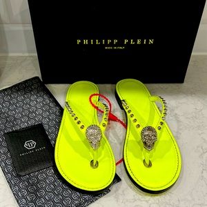 Philipp Plein Skull crystal flip flops 38